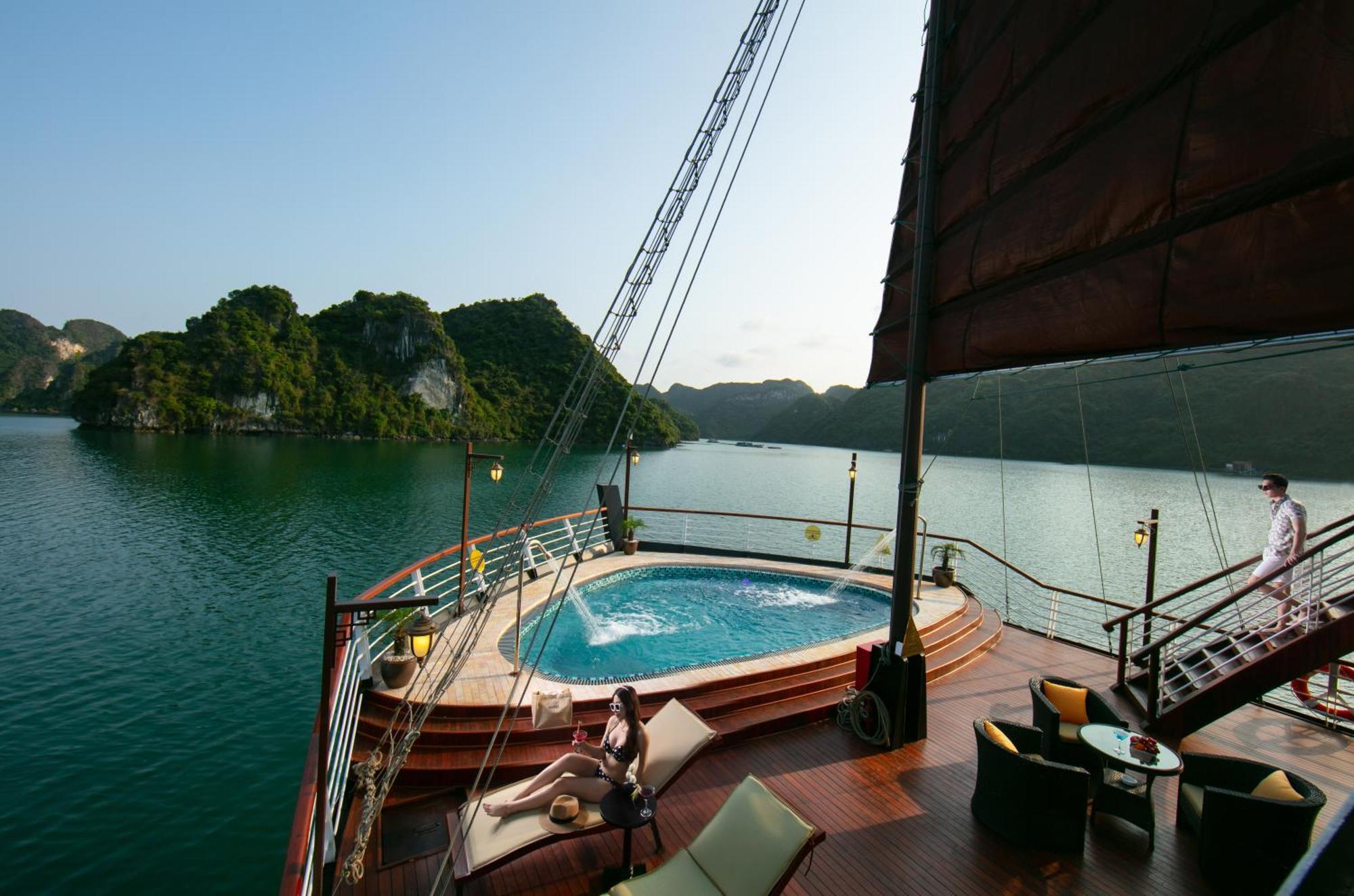 Hotel Amanda Luxury Cruise Ha Long Zewnętrze zdjęcie