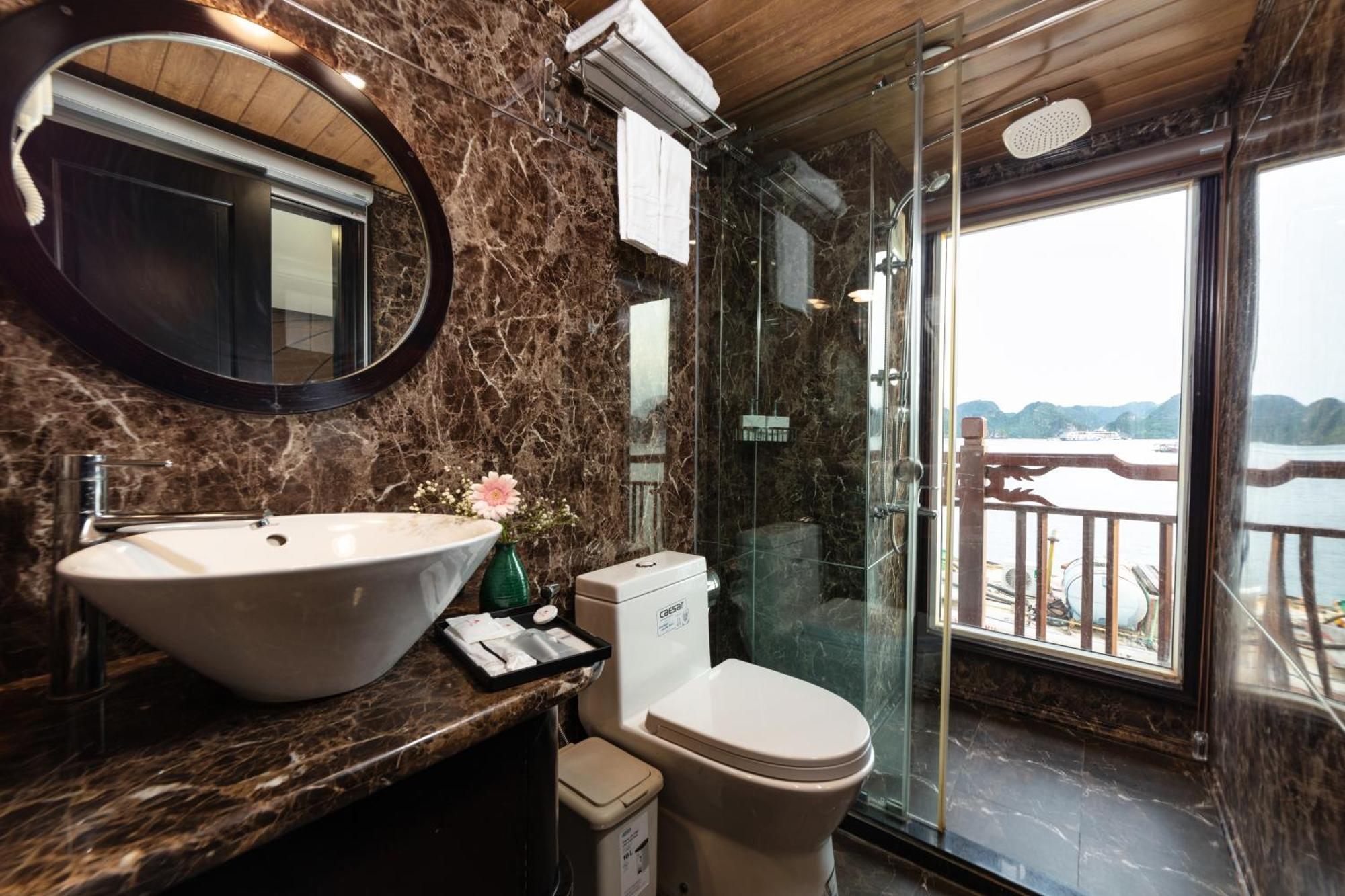 Hotel Amanda Luxury Cruise Ha Long Zewnętrze zdjęcie